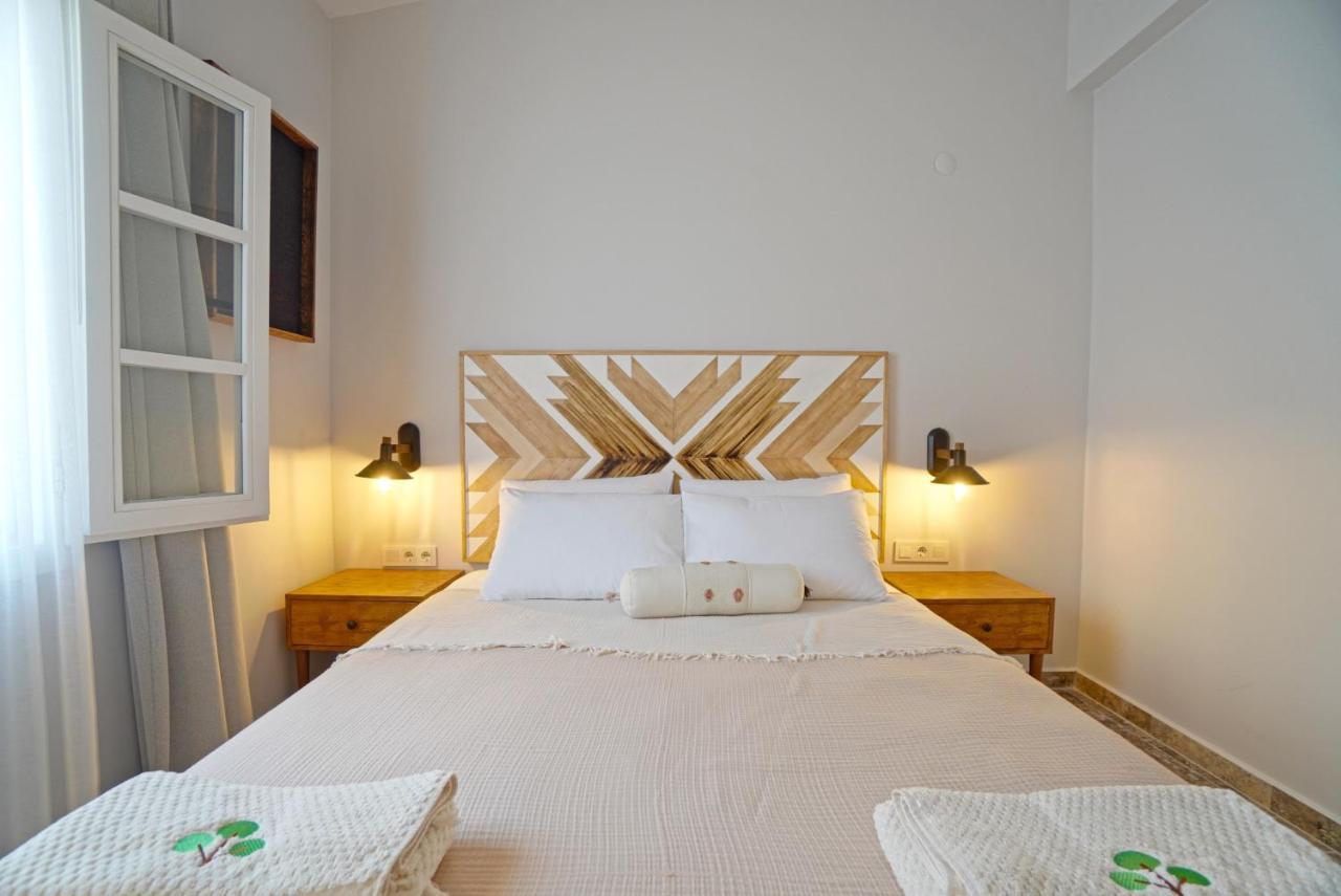 Pom Alacati Boutique Otel Çeşme Luaran gambar