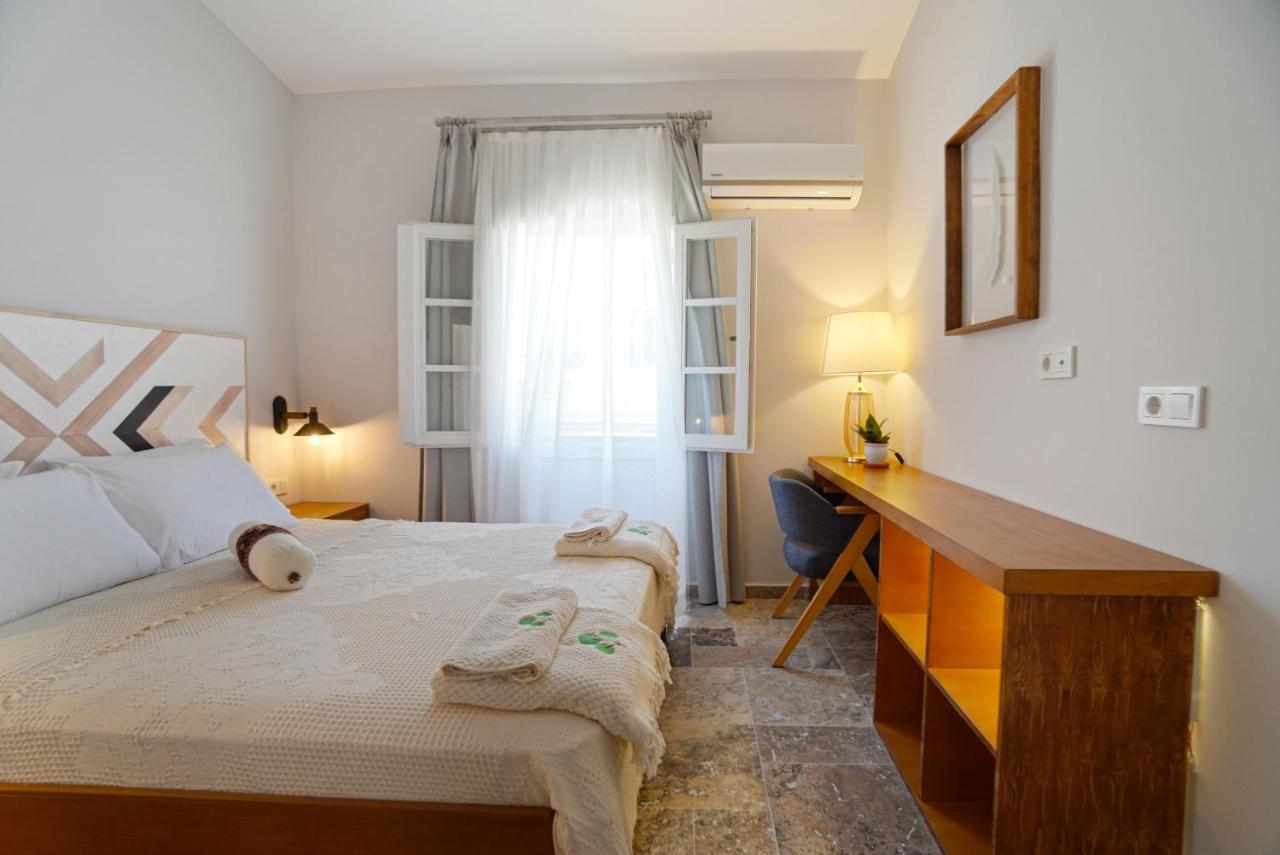 Pom Alacati Boutique Otel Çeşme Luaran gambar