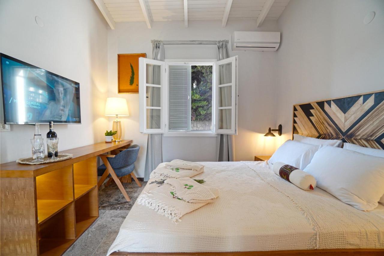Pom Alacati Boutique Otel Çeşme Luaran gambar