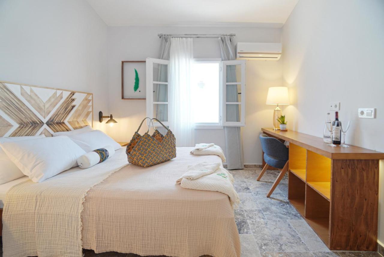 Pom Alacati Boutique Otel Çeşme Luaran gambar