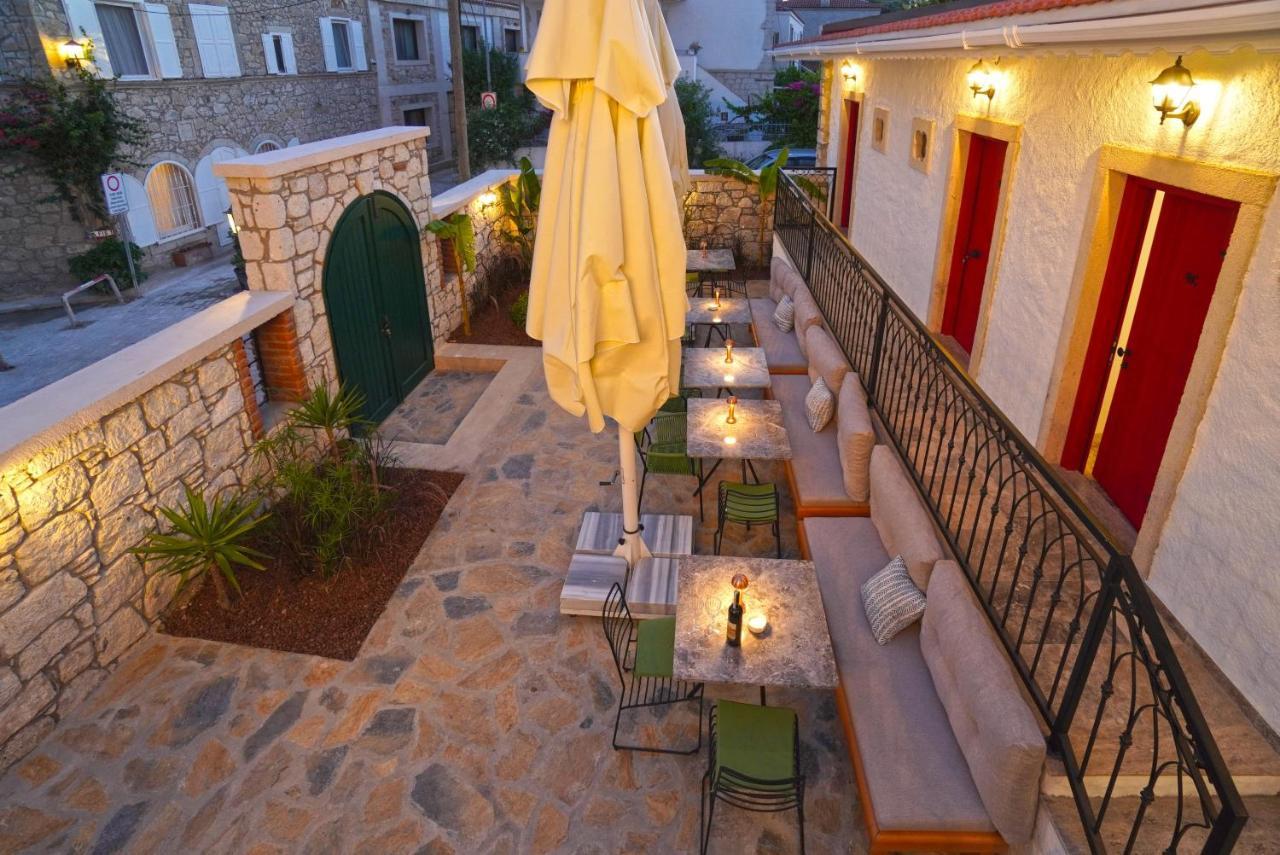 Pom Alacati Boutique Otel Çeşme Luaran gambar