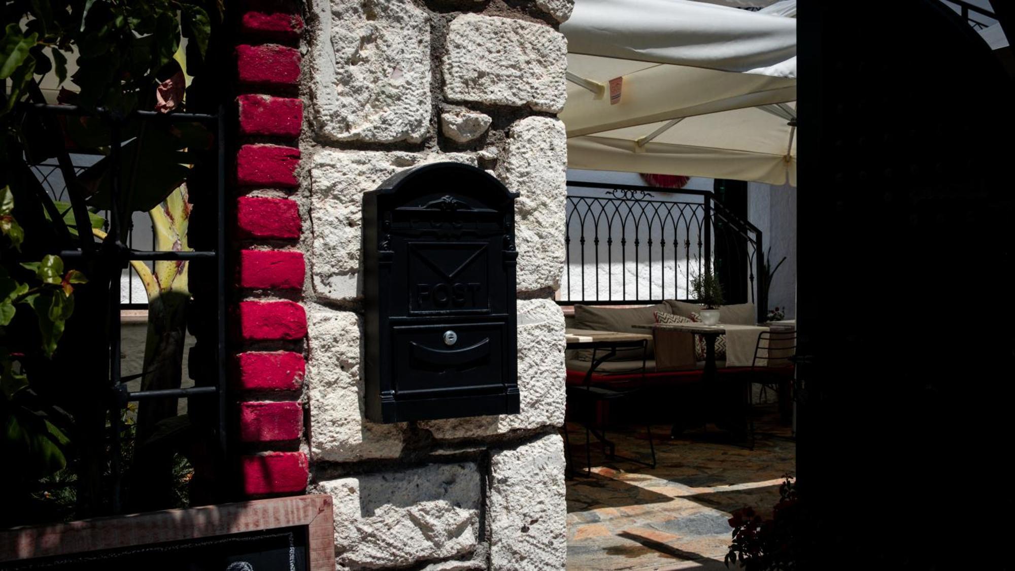 Pom Alacati Boutique Otel Çeşme Luaran gambar